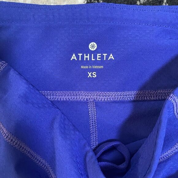 Womens ATHLETA Dobby Be Free Knicker Electric  Blue Crop Legging Capri Size XS. - Picture 7 of 8